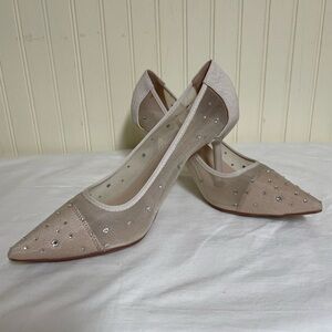 London Rag Guifaux Leatherre Rhinestone Embellished Lace
Sandals